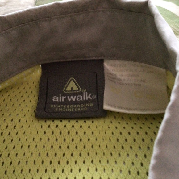 🛍2 for $35🛍Mens Air Walk collared short sleeve shirt - Picture 3 of 6